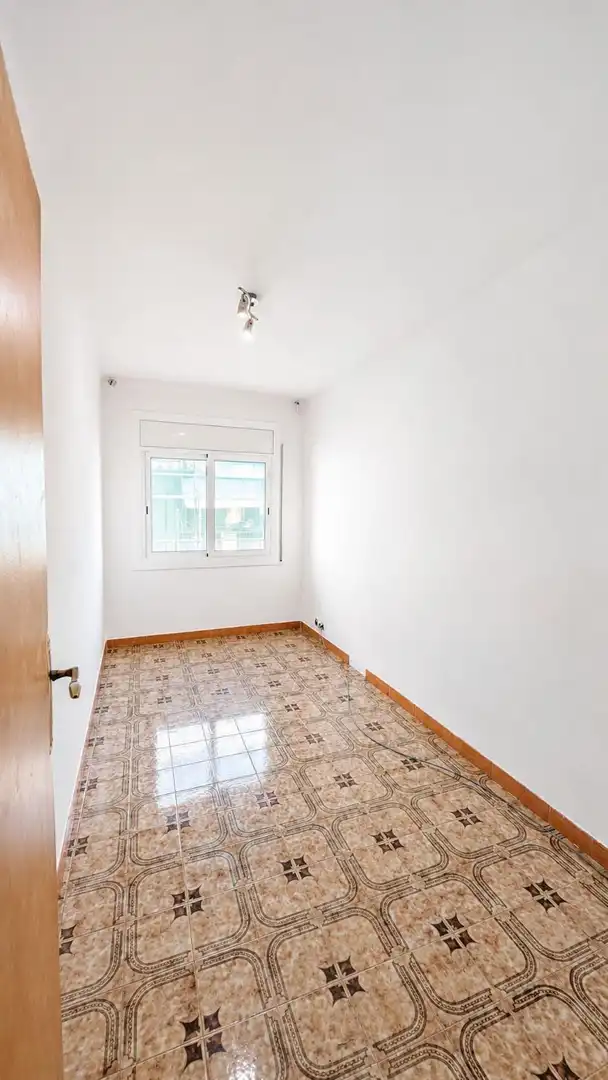 Dormitori de Pis en venda en Cerdanyola del Vallès