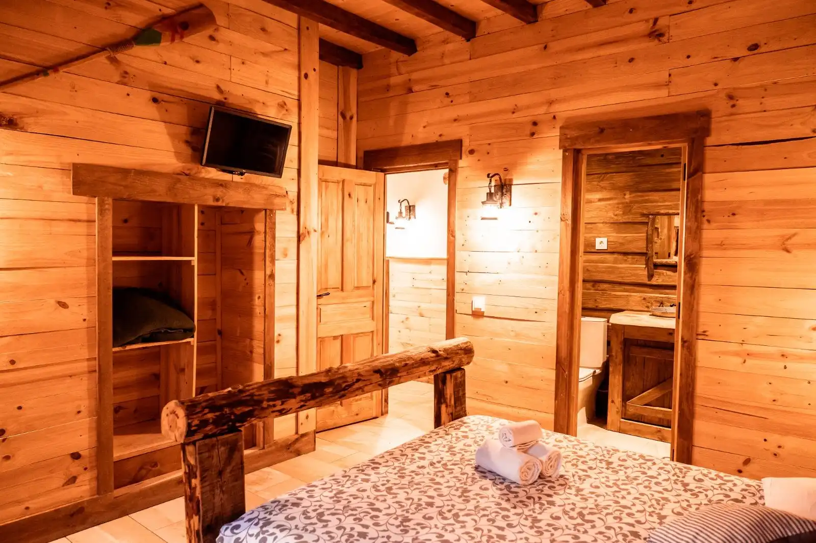 Bedroom of Buildings for sale in Cercedilla