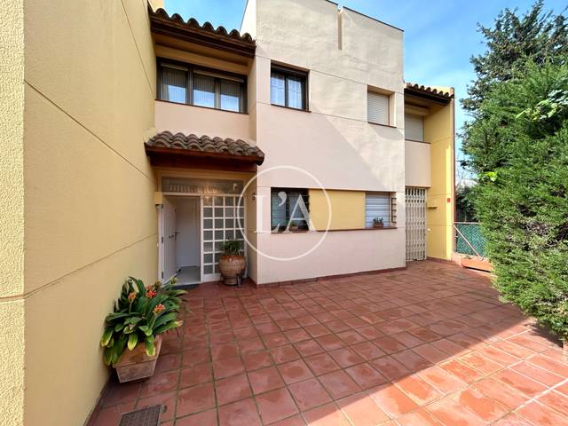 Casa adosada en Venta en Carrer Nantes, 35 en Vilafortuny