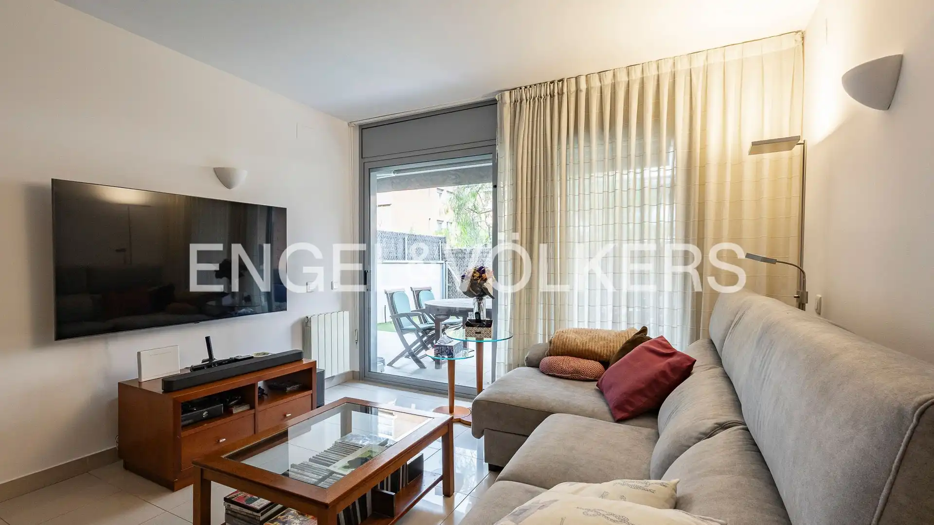 Living room of Flat for sale in Castelldefels  with Air Conditioner, Heating and Terrace