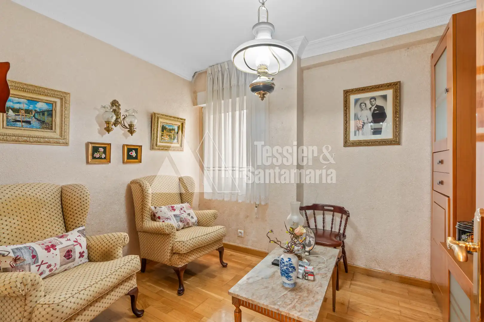 Sala de estar de Piso en venta en Gijón  con Calefacción, Amueblado y Horno