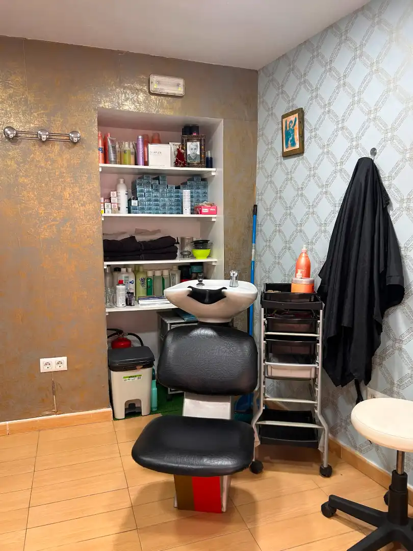 Business premises for sale in Casco Antiguo, imagen 3