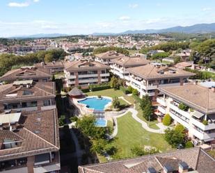 Vista exterior de Garatge en venda en Llinars del Vallès