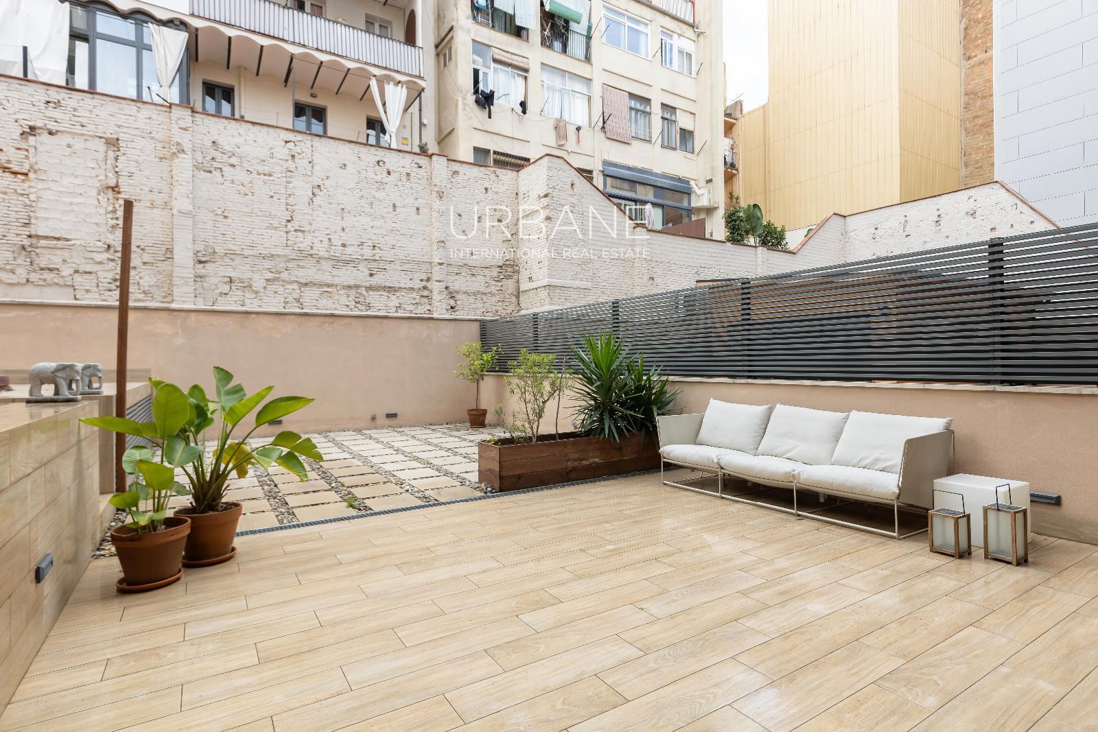 Terrassa de Pis en venda en  Barcelona Capital amb Aire condicionat, Terrassa i Piscina