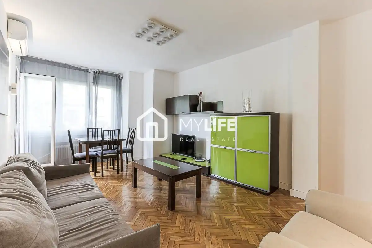 Sala d'estar de Apartament en venda en Barcelona amb Aire condicionat, Calefacció i Parquet