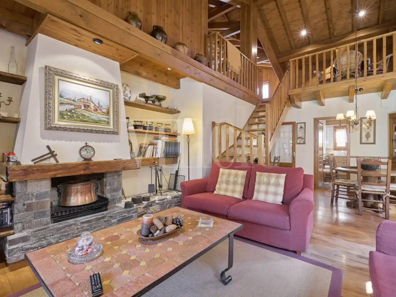 Sala d'estar de Casa o xalet en venda en Fontanals de Cerdanya amb Calefacció, Jardí privat i Parquet