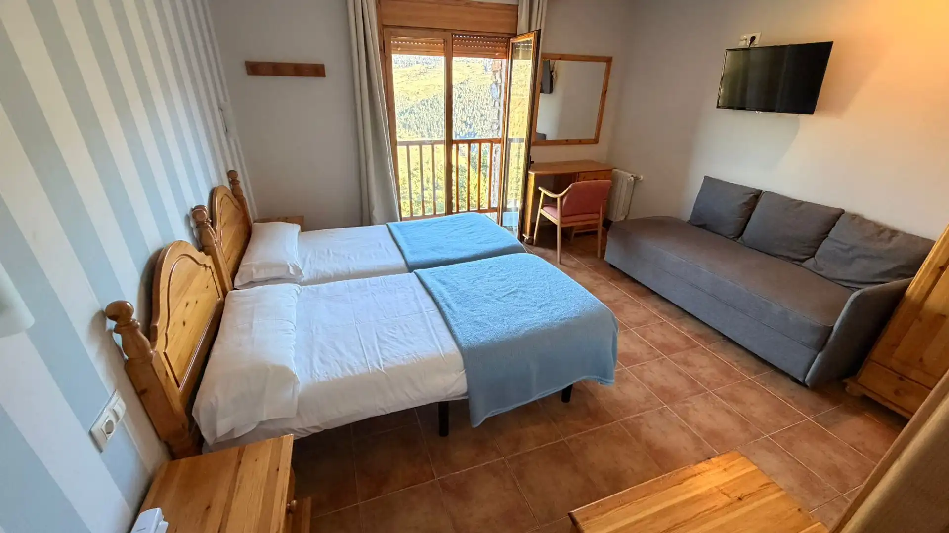 Bedroom of Buildings for sale in Alp