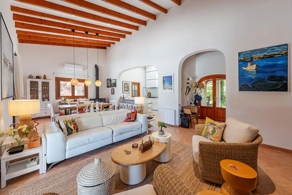 Wohnzimmer von Haus oder Chalet zum Verkauf in Sa Pobla mit Klimaanlage, Heizung und Privatgarten