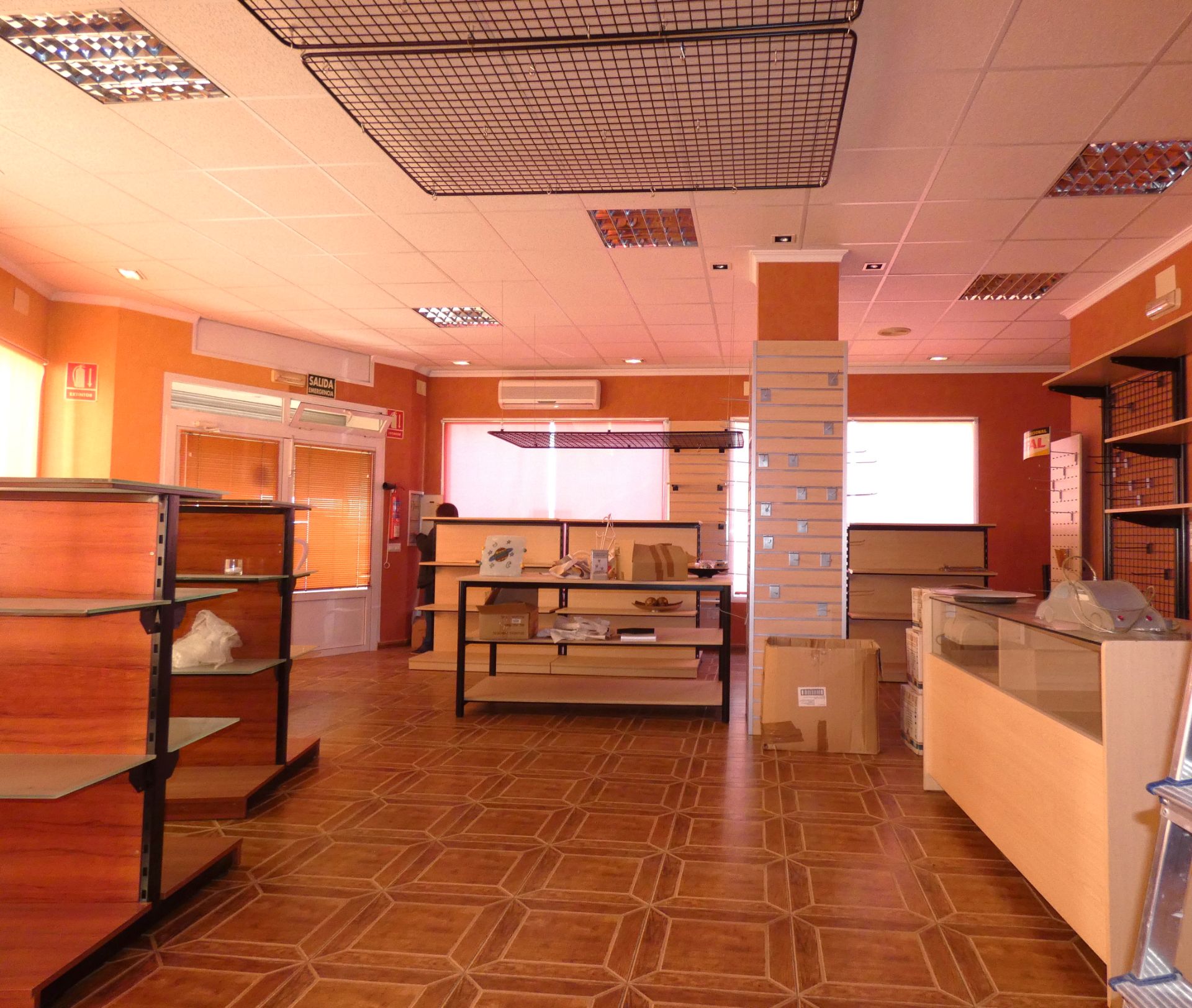 Premises for sale in Bolaños de Calatrava  with Air Conditioner and Furnished