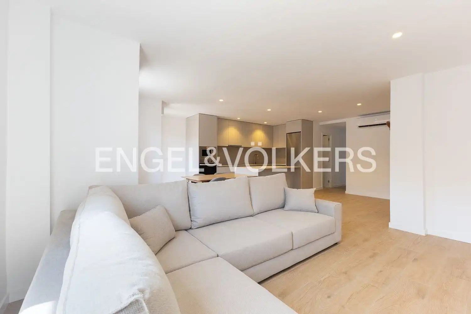 Piso de alquiler en Nou Moles
