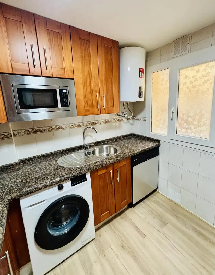 Cocina de Apartamento en venta en Málaga con Alarma