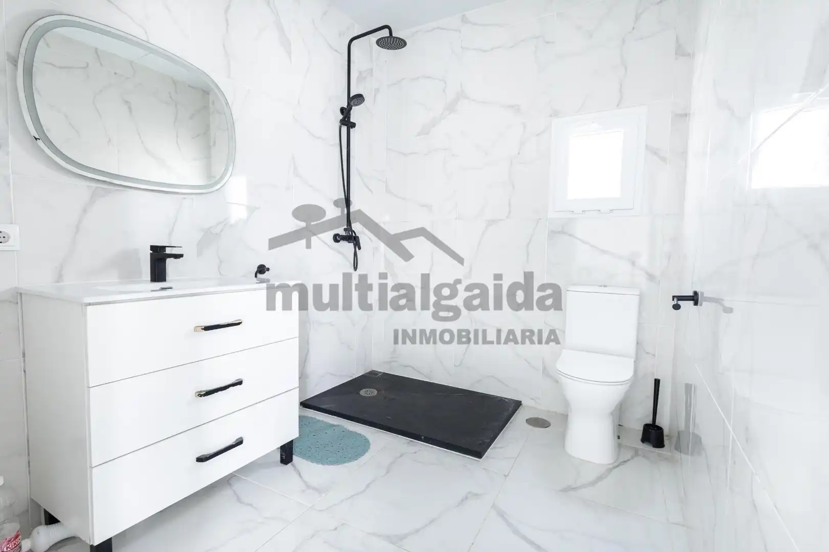 Bathroom of Country homes for sale in Sanlúcar de Barrameda  with Swimming Pool