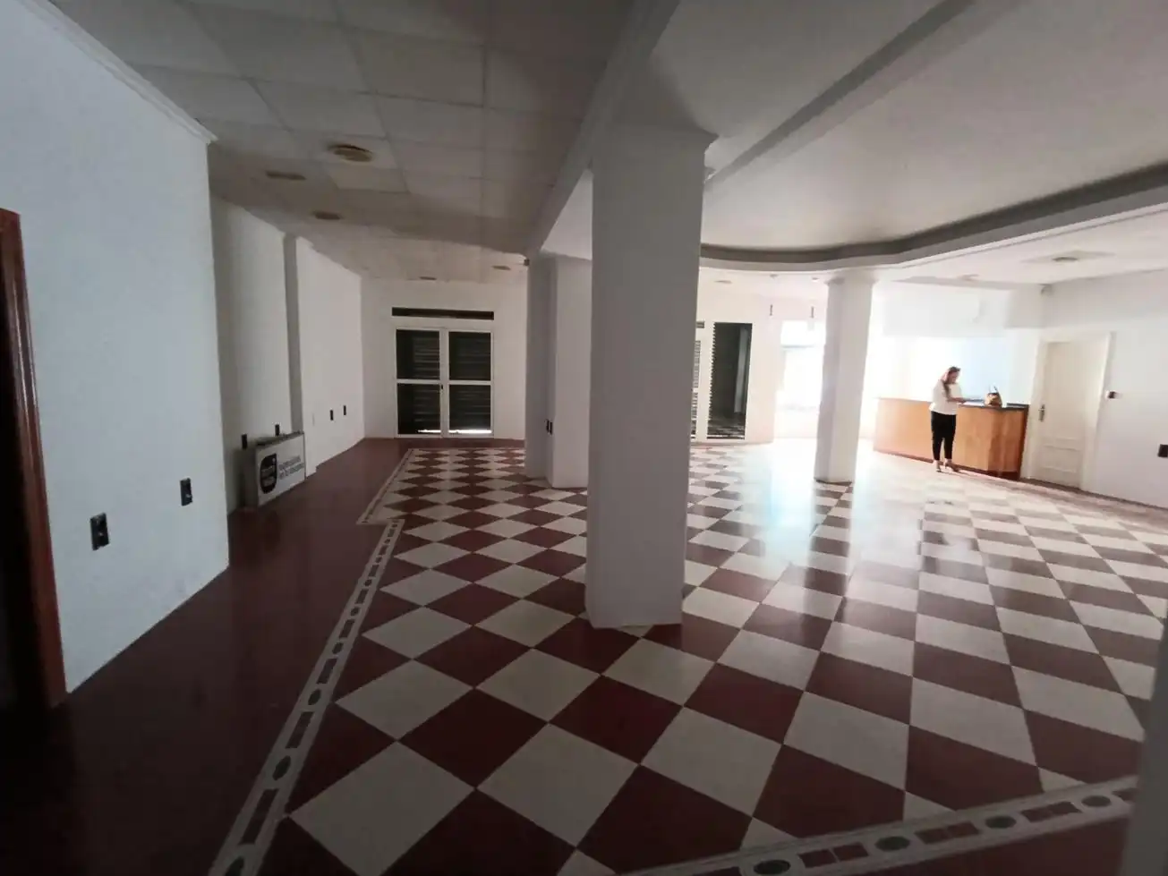 Local commercial à vendre à Carrer Sant Jeroni, imagen 2