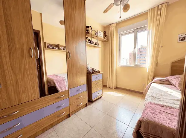 Bedroom of Flat for sale in Fuenlabrada  with Air Conditioner and Heating