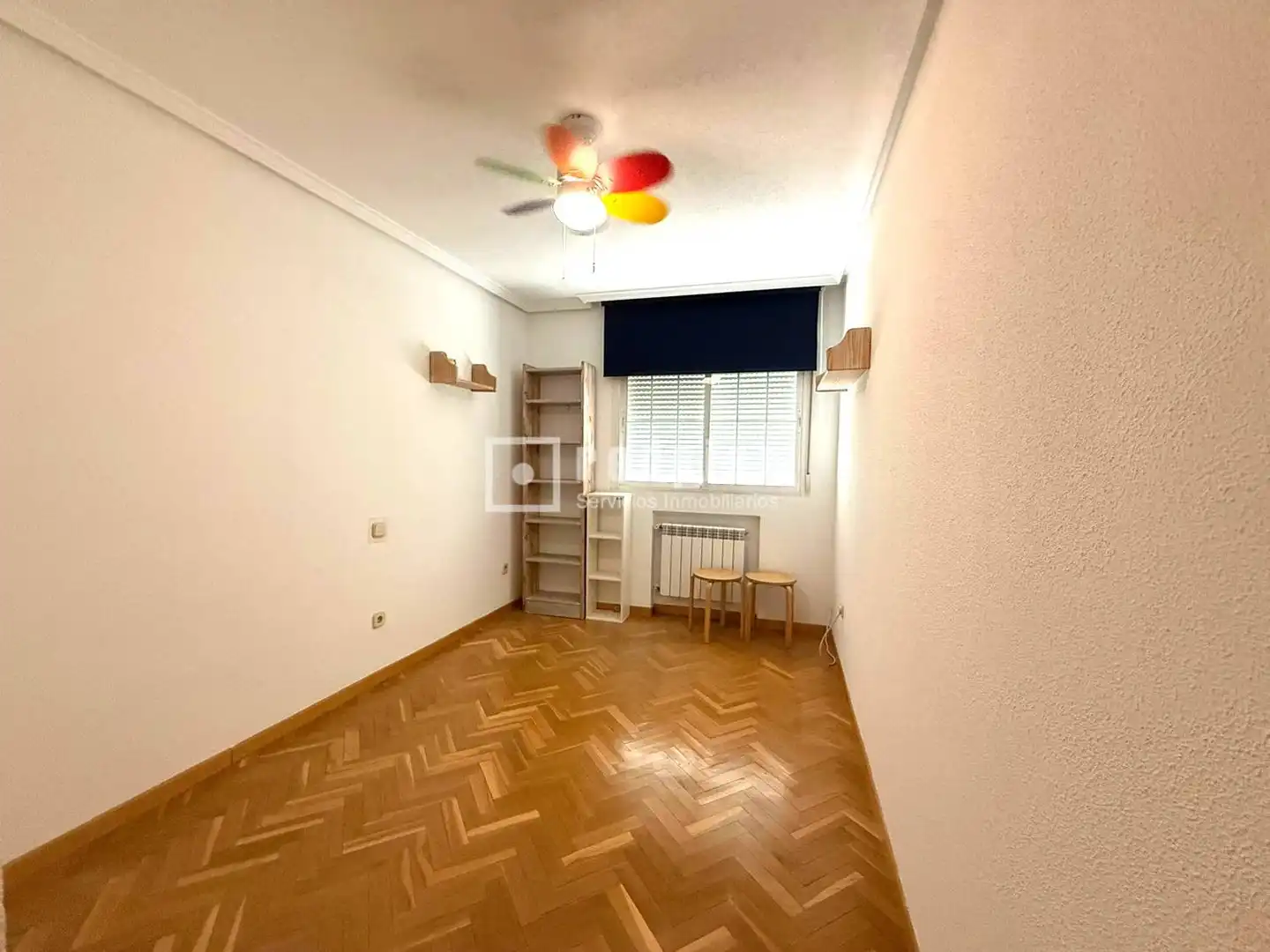 Dormitori de Pis de lloguer en Madrid amb Aire condicionat, Calefacció i Parquet