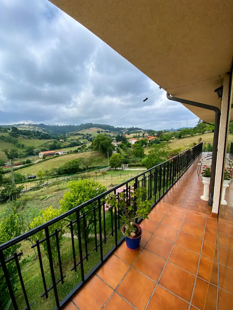 Terraza de Casa o chalet en venta en Gijón  con Calefacción, Jardín privado y Parquet