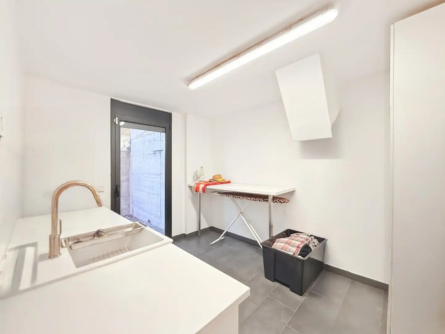 Houses for sale in Piera  with Air Conditioner, Heating and Terrace