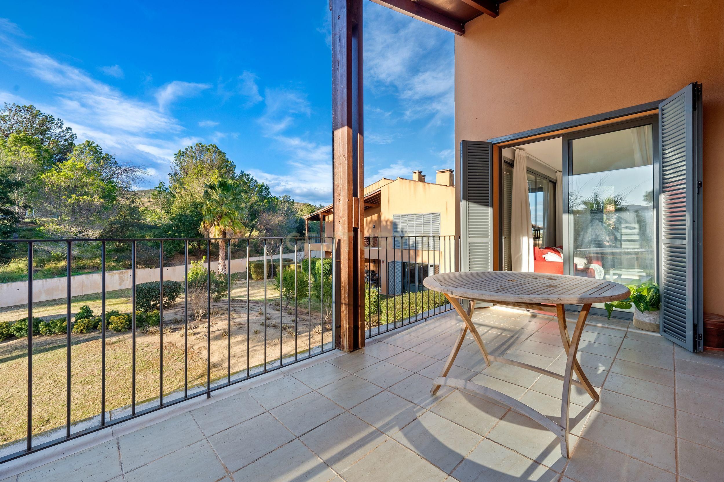 Terrassa de Apartament en venda en Mont-roig del Camp amb Aire condicionat, Jardí privat i Traster