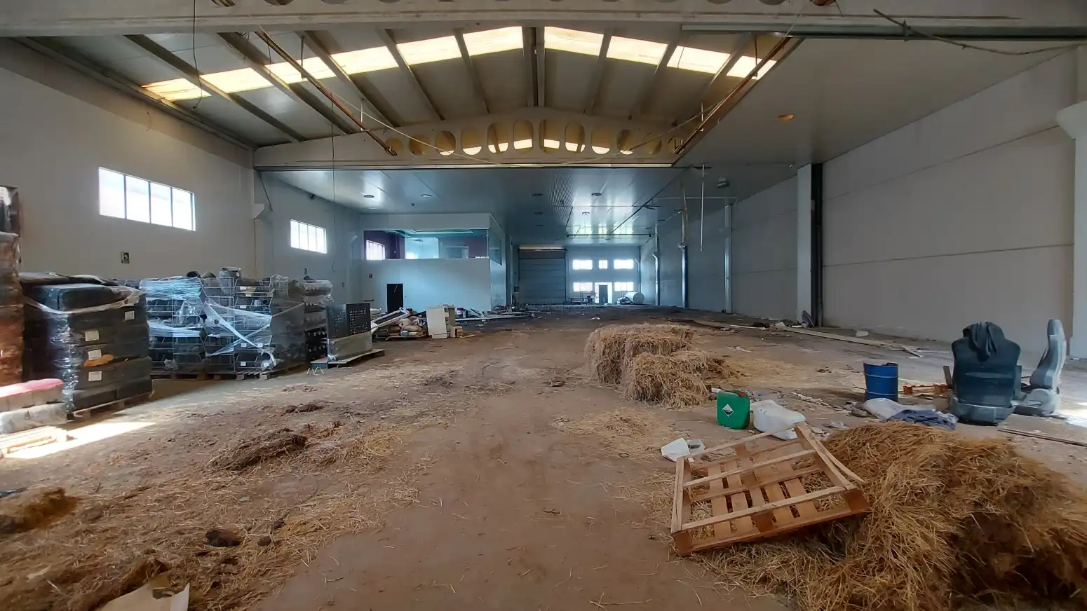 Industrial building for sale in Albelda de Iregua - Avenida La Yasa, imagen 5