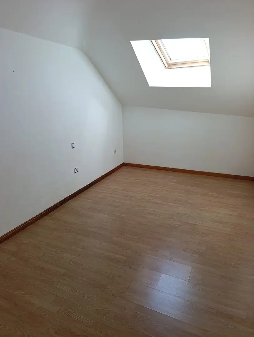 Dúplex en venda en Linares amb Aire condicionat, Calefacció i Terrassa