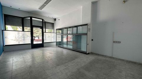 LOCAL EN CÉNTRICA PLAZA PEATONAL. 135 M2. TOTALMENTE ACONDICIONADO