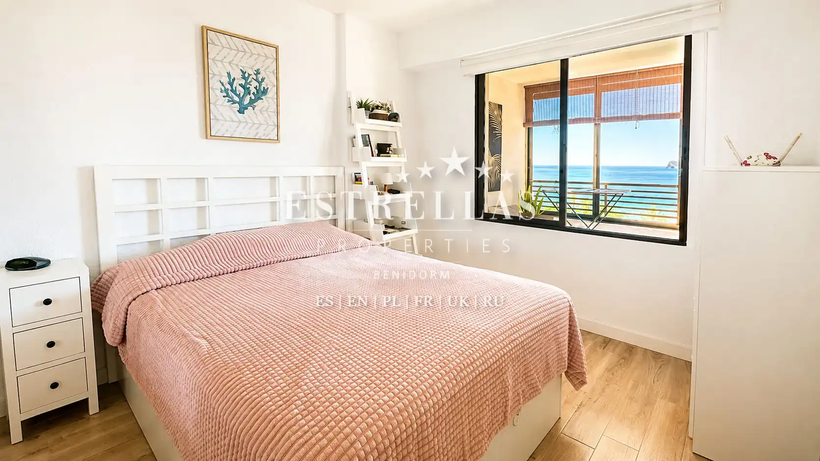 Bedroom of Apartments for sale in Benidorm  with Air Conditioner, Heating and Private garden
