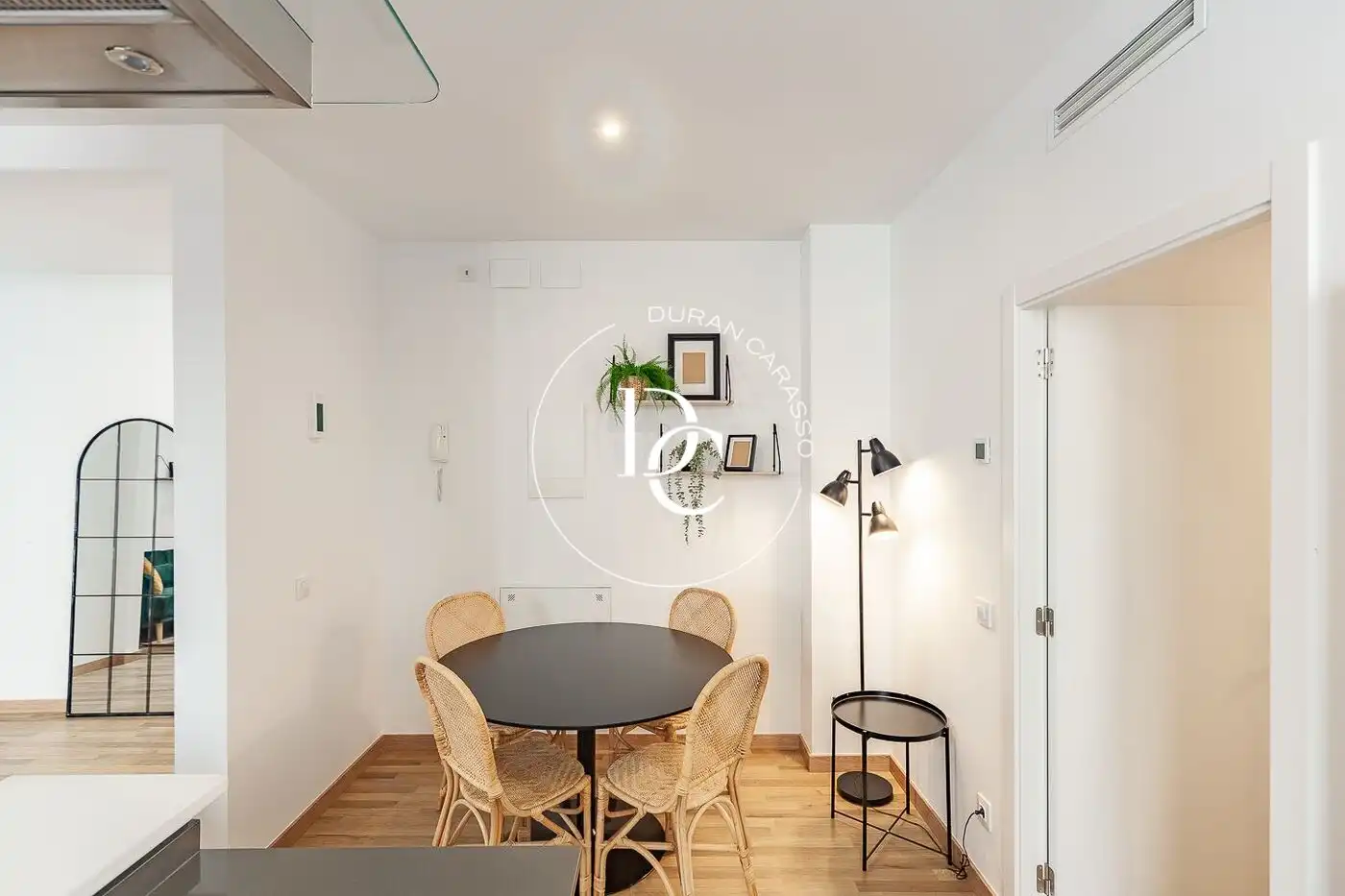 Comedor de Piso en venta en Vilanova i la Geltrú con Aire acondicionado, Calefacción y Terraza