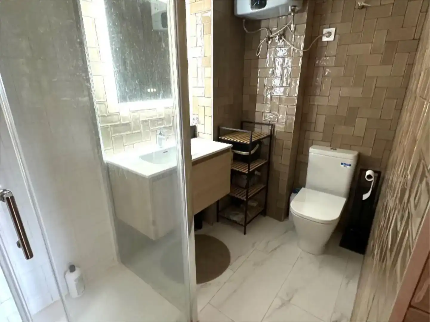 Baño de Piso en venta en Riaño con Trastero y Amueblado