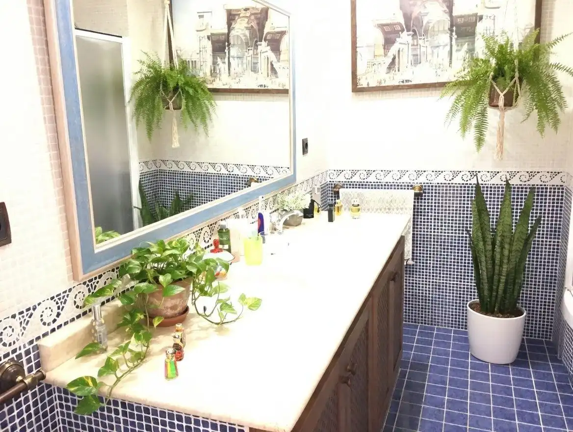 Bathroom of Attic for sale in Silla  with Air Conditioner, Heating and Parquet flooring