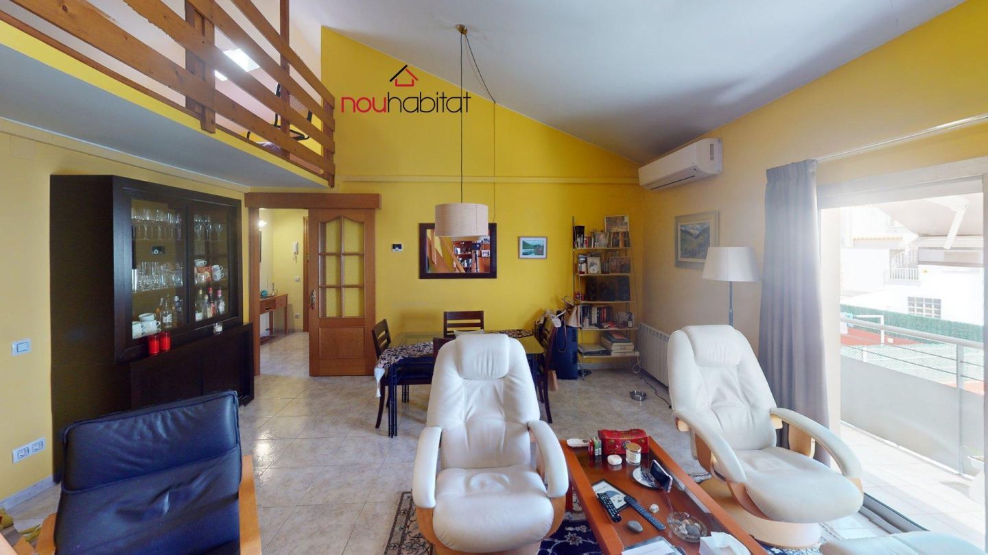Sala d'estar de Pis en venda en Palamós amb Aire condicionat, Calefacció i Terrassa