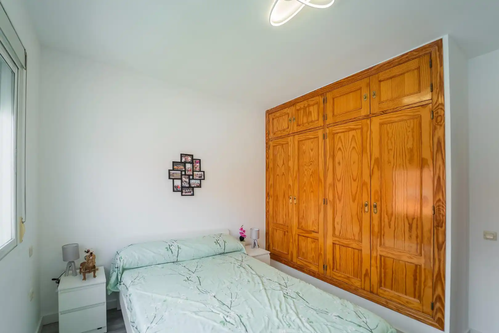 Habitación de Casa adosada en venta en Cedillo del Condado con Calefacción, Jardín privado y Terraza