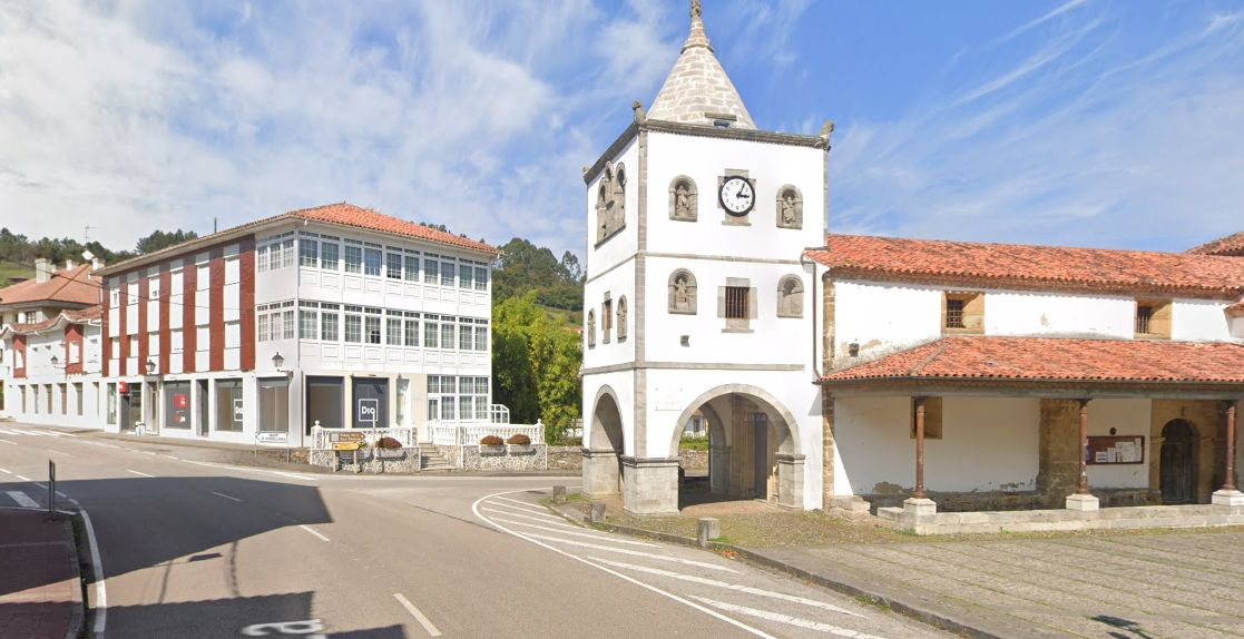 Vista exterior de Casa o xalet en venda en Cudillero amb Calefacció, Jardí privat i Parquet