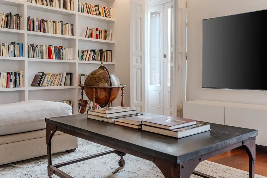 Living room of Flat for rent in Madrid  with Air Conditioner, Heating and Balcony