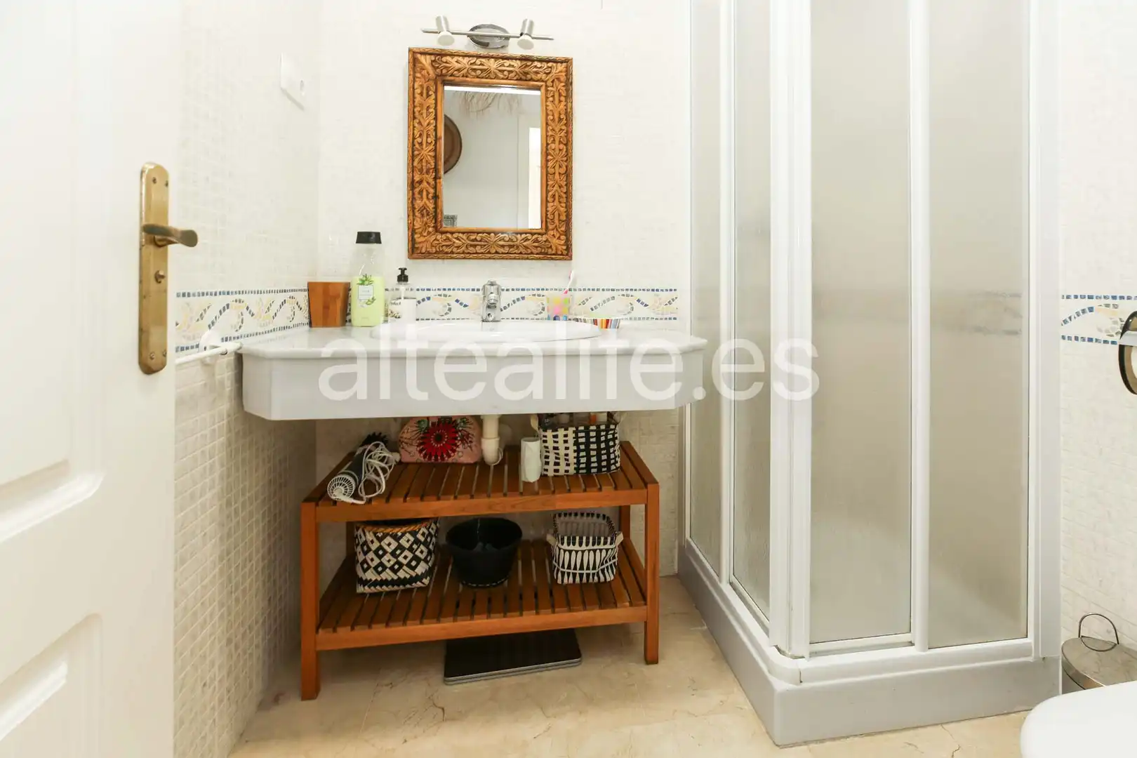 Bathroom of Apartments for sale in Altea  with Air Conditioner, Heating and Private garden