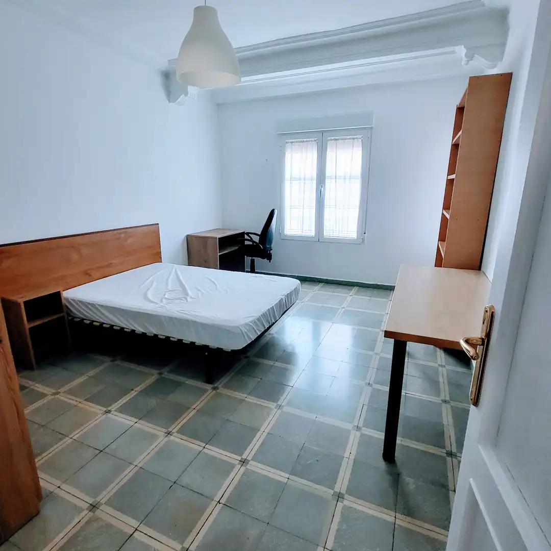 Schlafzimmer von Wohnung zur Miete in Zaragoza mit Heizung, Möbliert und Ofen