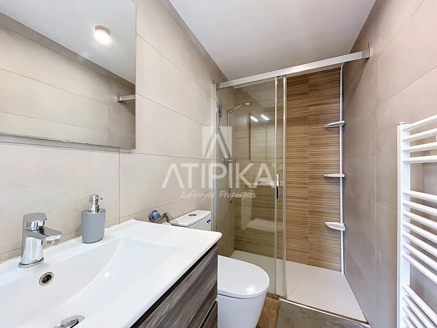 House with pool to rent in Les Botigues de Sitges, imagen 28