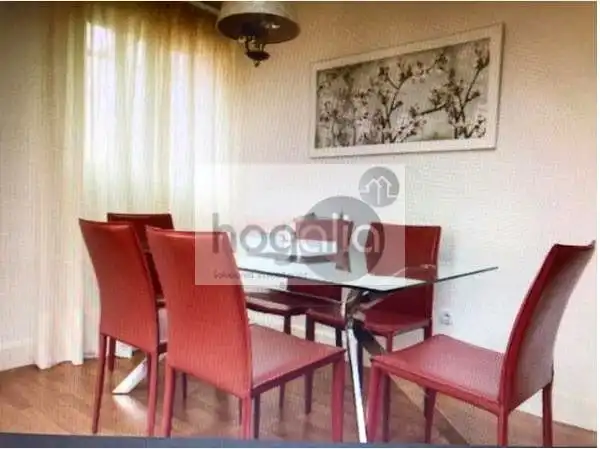 Comedor de Dúplex de alquiler en Sevilla con Aire acondicionado, Terraza y Amueblado