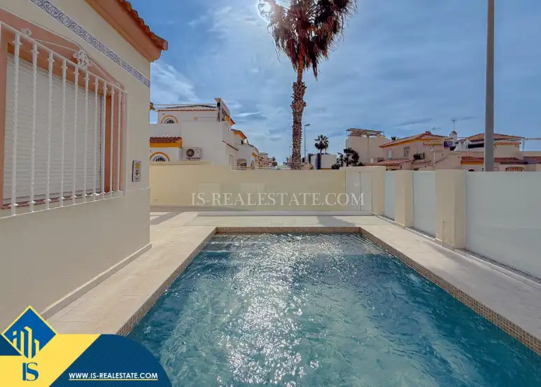 Villa avec piscine à vendre à Playa de los Locos, imagen 4