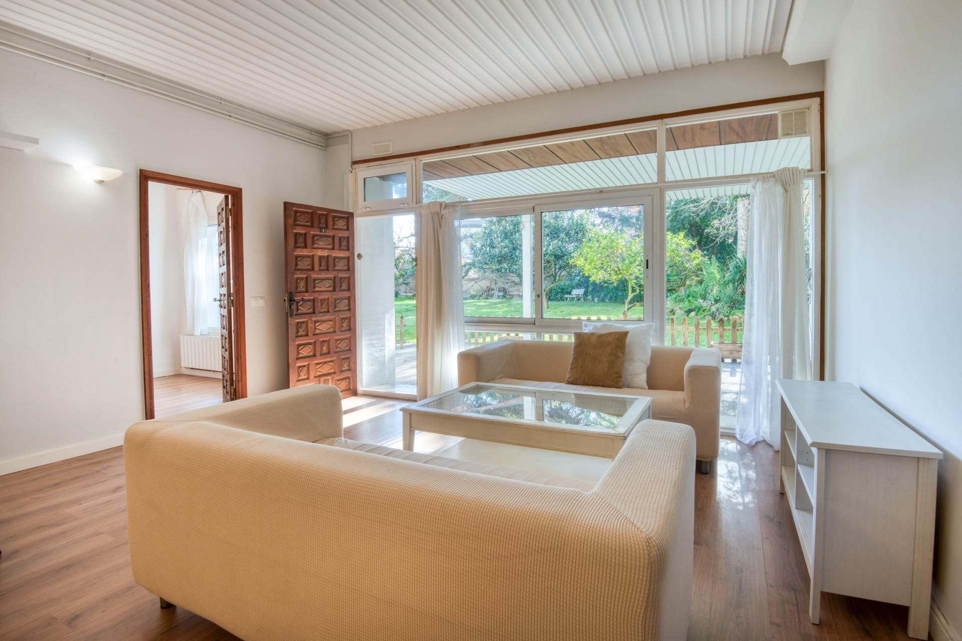 Sala de estar de Apartamento en venta en Sant Feliu de Guíxols con Calefacción, Jardín privado y Terraza