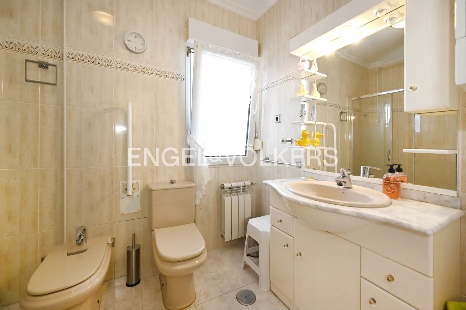 Bathroom of Houses for sale in Camargo  with Heating, Private garden and Terrace