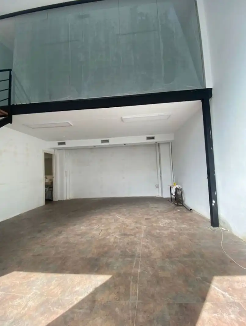 Geschaftsraum zur Miete in Sant Martí