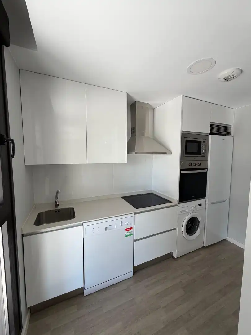 Kitchen of Flat for sale in Zaragoza  with Air Conditioner, Heating and Community pool