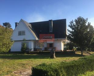 Vista exterior de Casa o xalet en venda en Ourense Capital  amb Terrassa, Piscina i Balcó