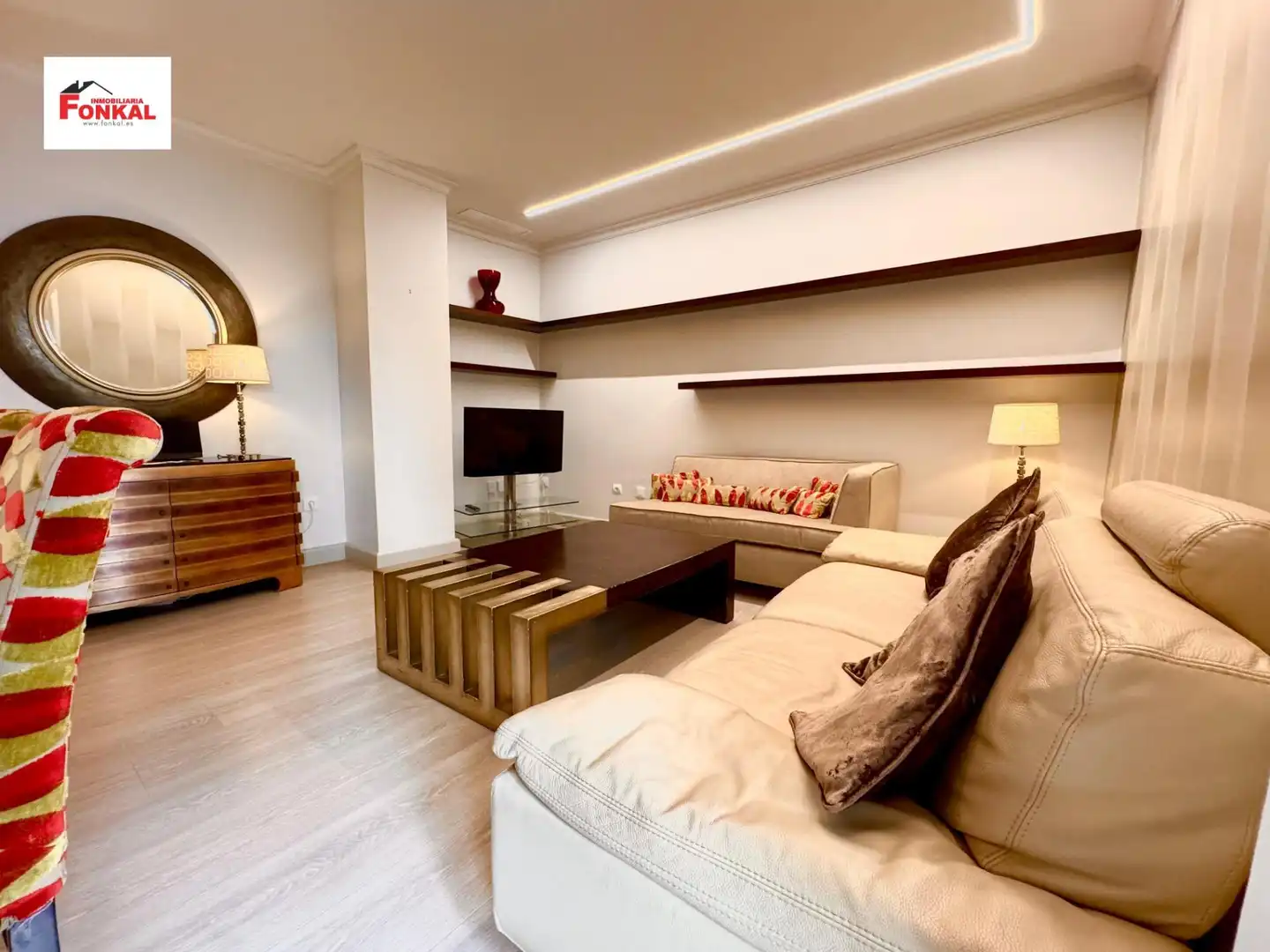 Living room of Flat for rent in Jerez de la Frontera  with Air Conditioner, Furnished and Balcony