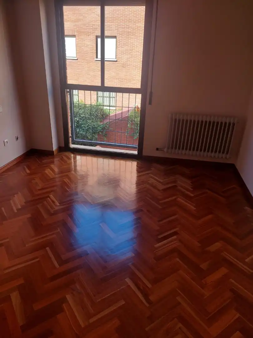 Sala d'estar de Apartament de lloguer en Alcalá de Henares amb Calefacció, Terrassa i Piscina comunitària