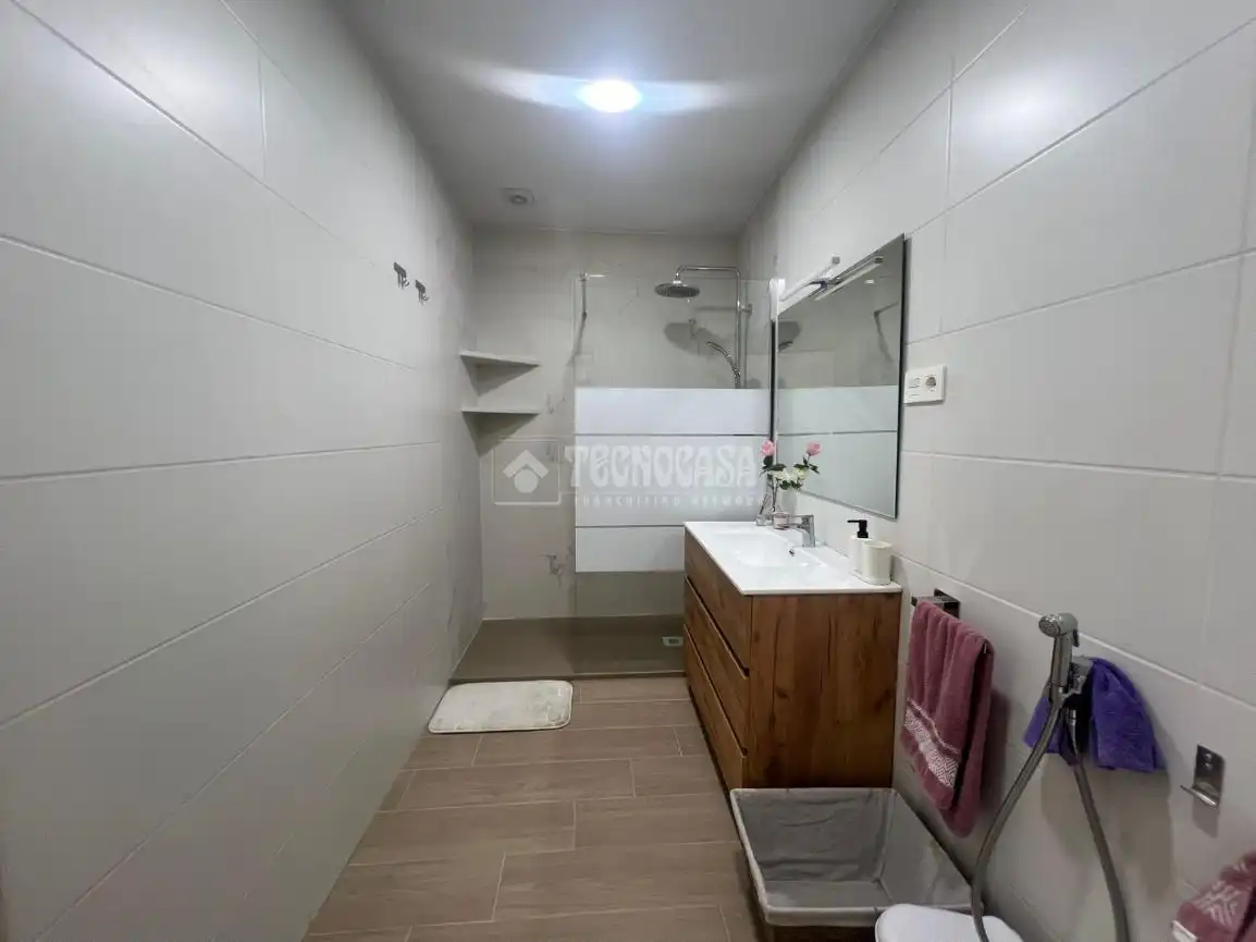 Bathroom of Flat for sale in San Roque