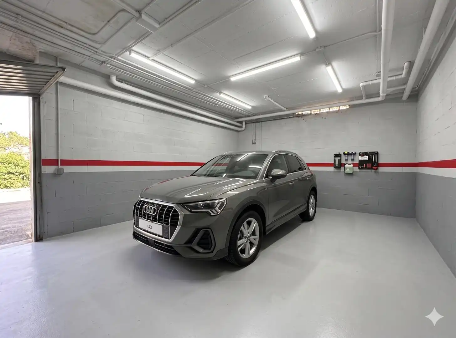 Parking de Casa o chalet en venta en Torrelavega  con Calefacción, Terraza y Trastero