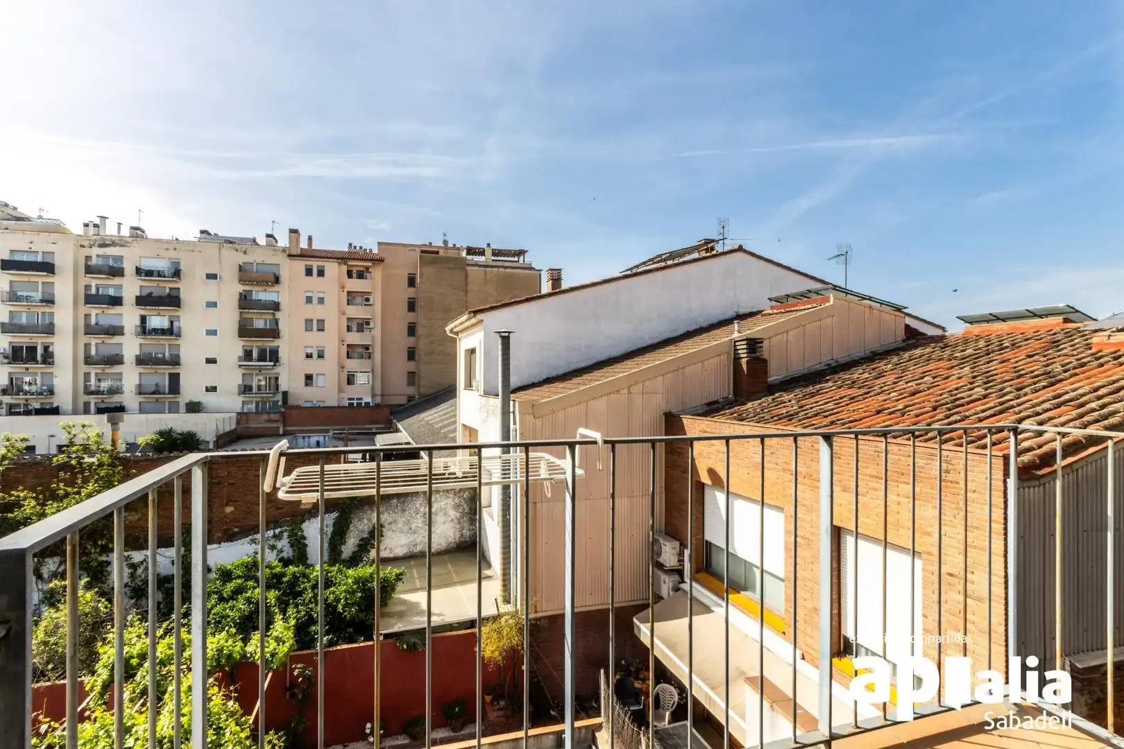 Balcony of Houses for sale in Sabadell  with Air Conditioner, Heating and Parquet flooring
