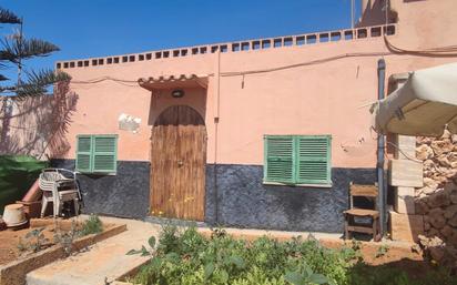 Vista exterior de Finca rústica en venda en Sant Llorenç des Cardassar amb Terrassa