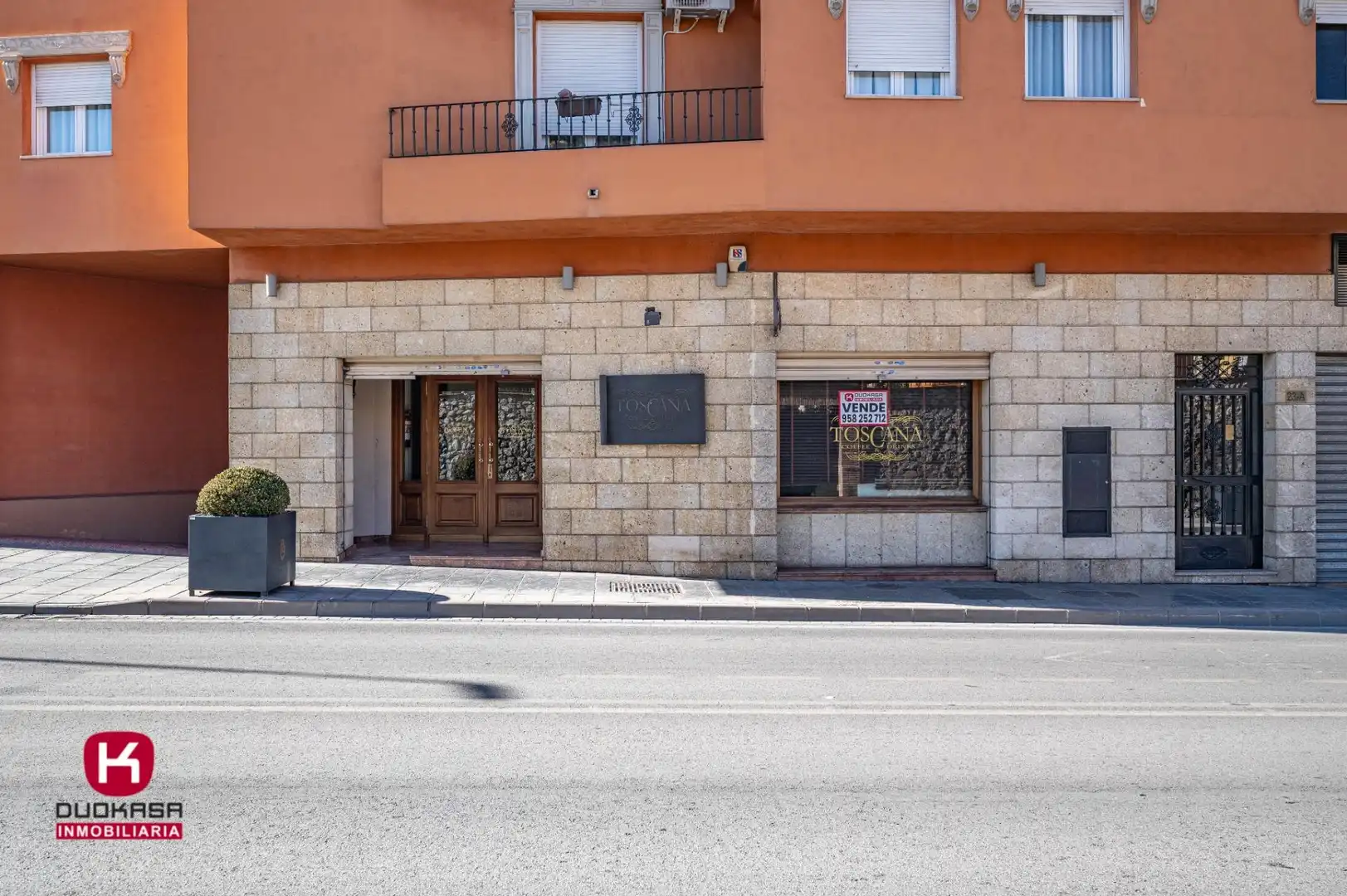 Local en venta en Calle de Granada, Ogíjares